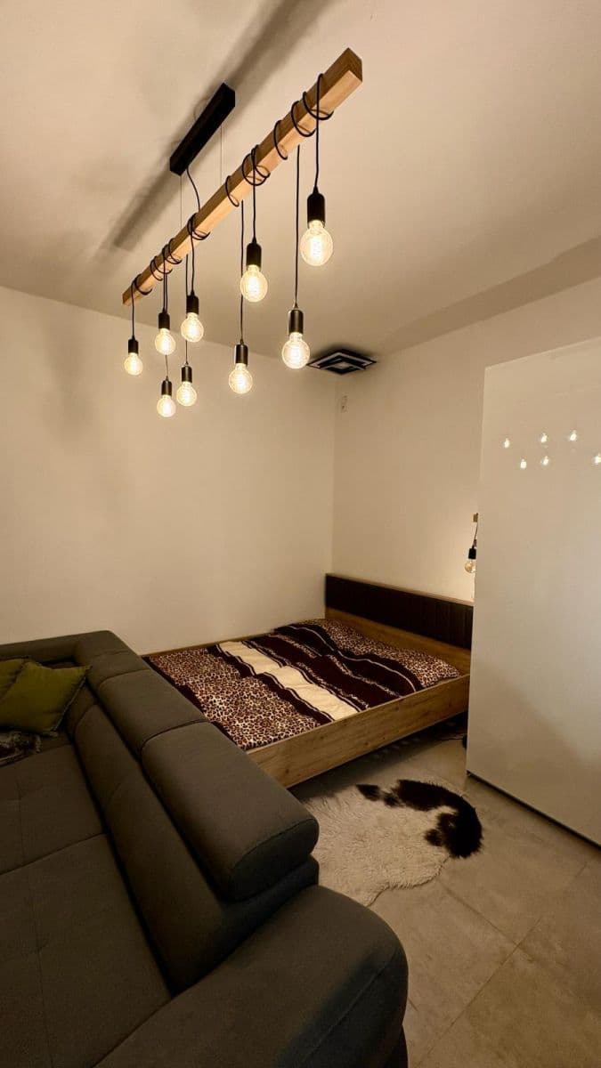 Pronájem bytu 1+kk 34 m², Konšelská, Praha, Praha Pronájem bytu 1+kk 34 m², Konšelská, Praha, Praha