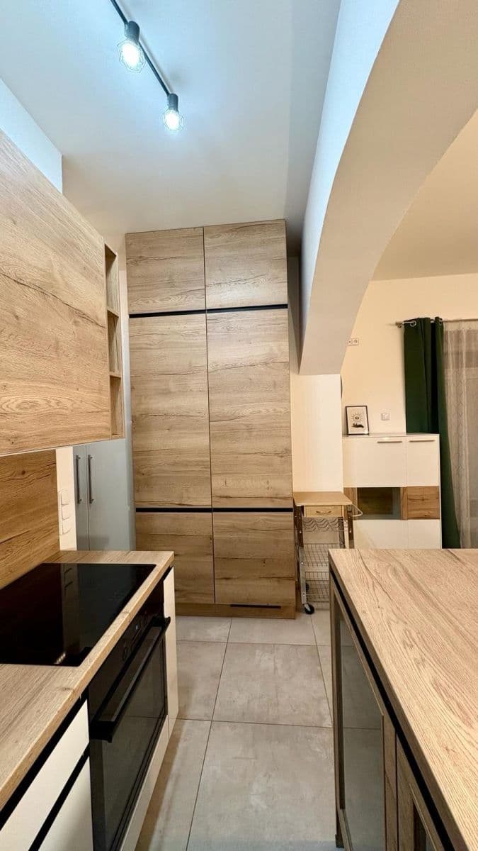 Pronájem bytu 1+kk 34 m², Konšelská, Praha, Praha Pronájem bytu 1+kk 34 m², Konšelská, Praha, Praha