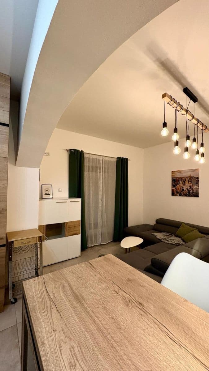 Pronájem bytu 1+kk 34 m², Konšelská, Praha, Praha Pronájem bytu 1+kk 34 m², Konšelská, Praha, Praha