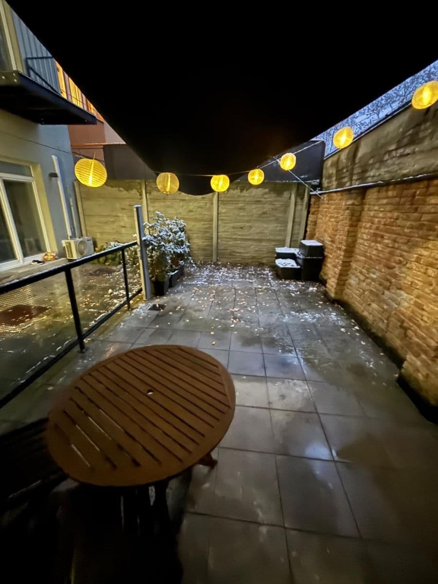 Pronájem bytu 1+kk 34 m², Konšelská, Praha, Praha Pronájem bytu 1+kk 34 m², Konšelská, Praha, Praha