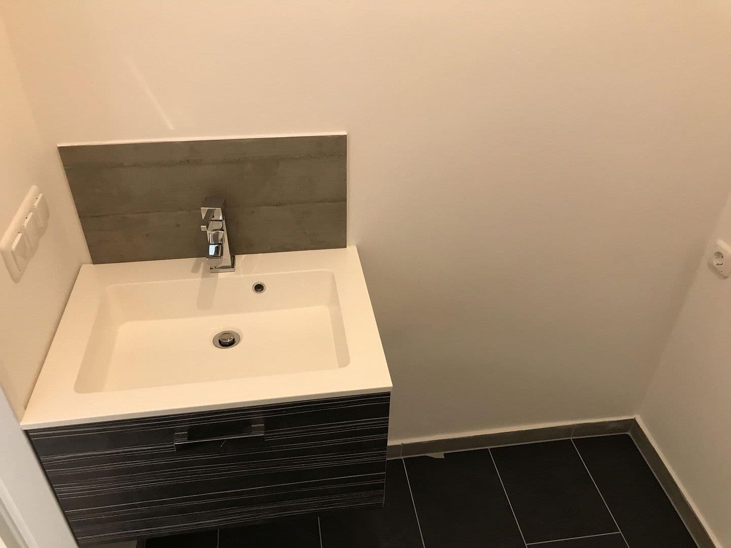 Pronájem bytu 2+1 45 m², Friedberger Landstraße 85, Frankfurt am Main, Hessen Pronájem bytu 2+1 45 m², Friedberger Landstraße 85, Frankfurt am Main, Hessen