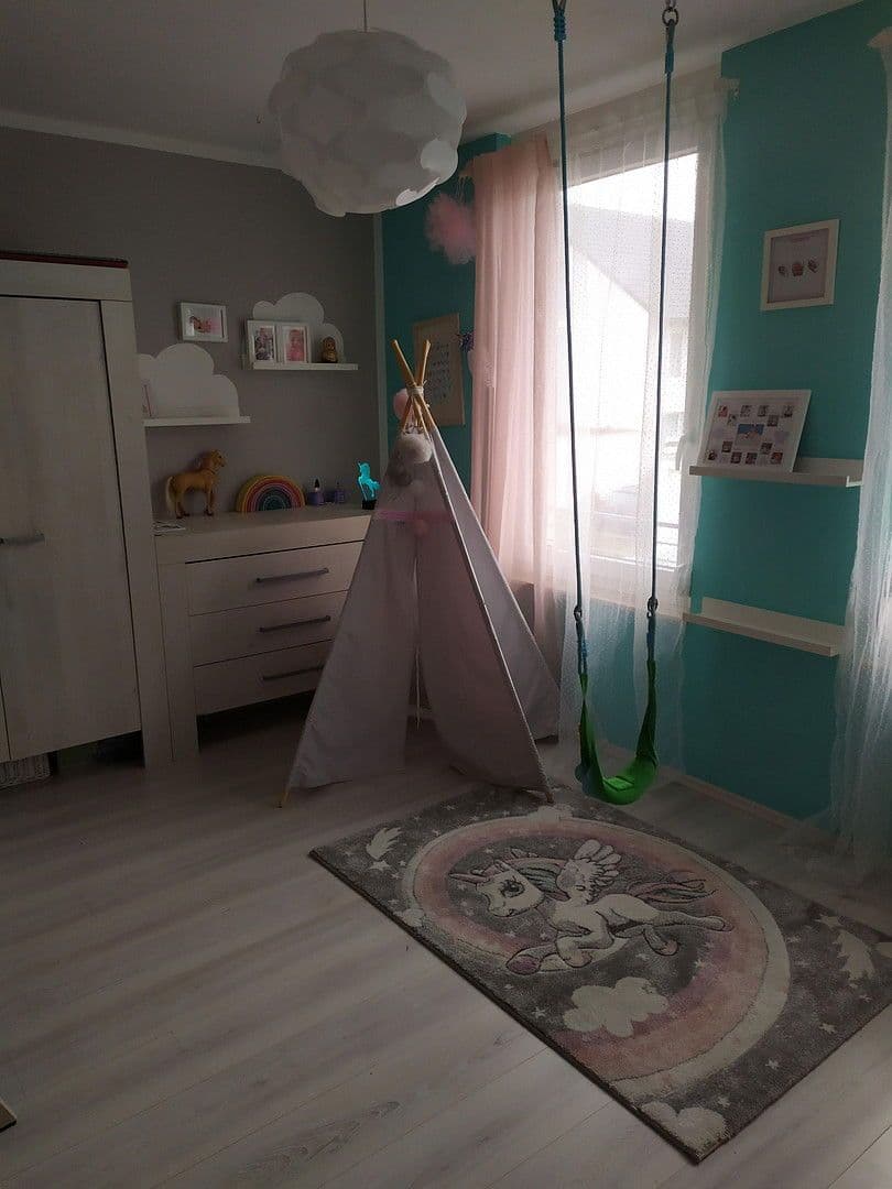 Prodej domu 136 m², pozemek 185 m², Alfred-Grosser-Weg 4, Villingen-Schwenningen, Bádensko-Württembersko Prodej domu 136 m², pozemek 185 m², Alfred-Grosser-Weg 4, Villingen-Schwenningen, Bádensko-Württembersko