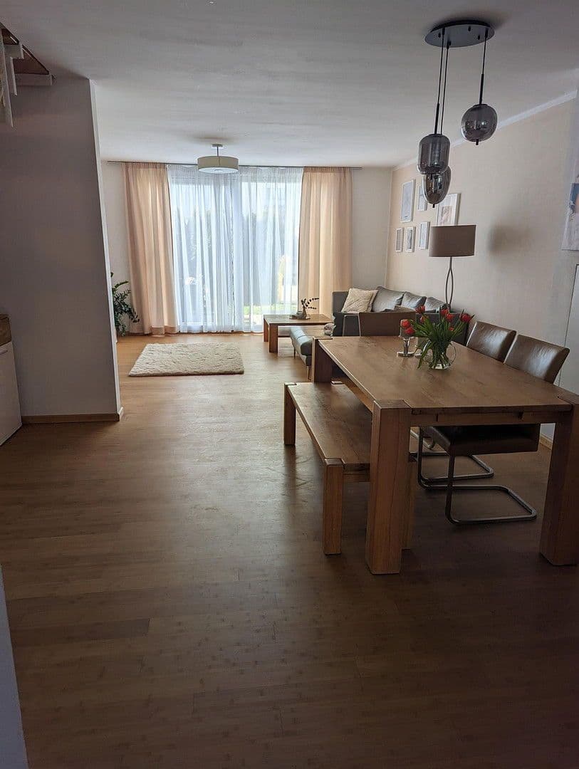 Prodej domu 136 m², pozemek 185 m², Alfred-Grosser-Weg 4, Villingen-Schwenningen, Bádensko-Württembersko Prodej domu 136 m², pozemek 185 m², Alfred-Grosser-Weg 4, Villingen-Schwenningen, Bádensko-Württembersko