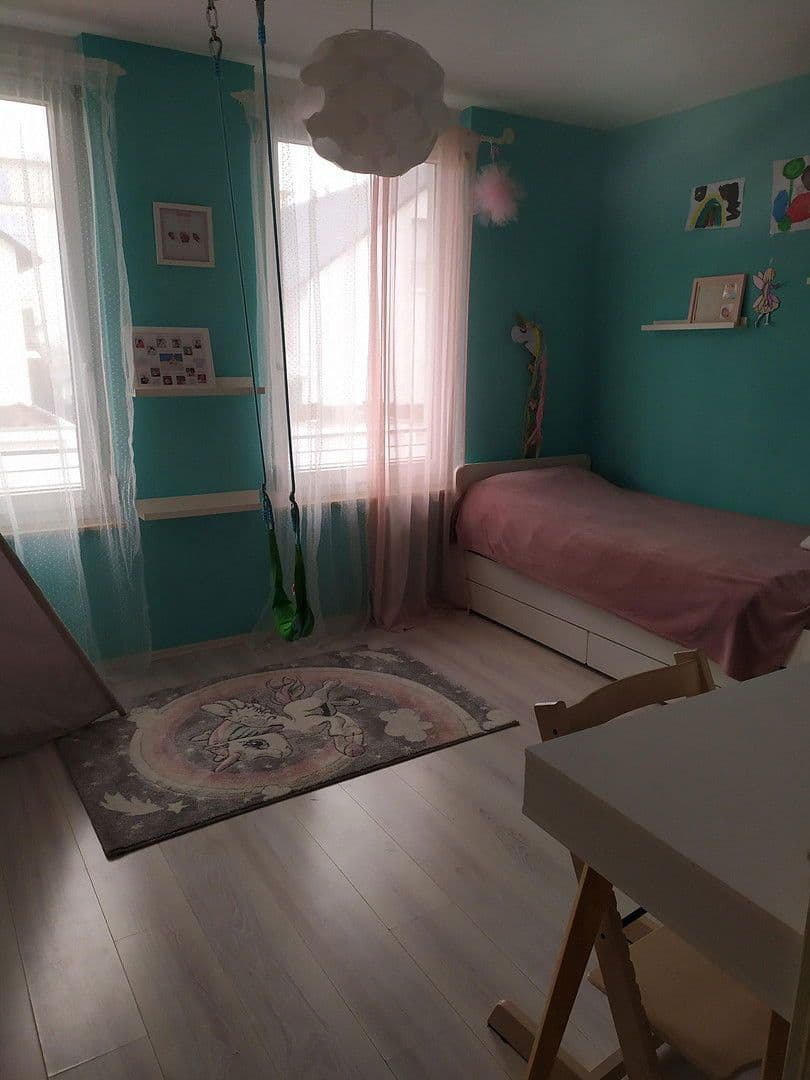 Prodej domu 136 m², pozemek 185 m², Alfred-Grosser-Weg 4, Villingen-Schwenningen, Bádensko-Württembersko Prodej domu 136 m², pozemek 185 m², Alfred-Grosser-Weg 4, Villingen-Schwenningen, Bádensko-Württembersko