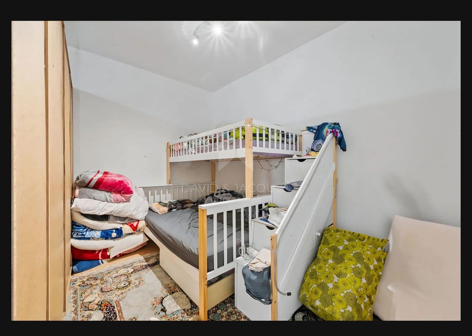 Prodej bytu 1+1 46 m², Guldeinstraße 43, München, Bavorsko Prodej bytu 1+1 46 m², Guldeinstraße 43, München, Bavorsko