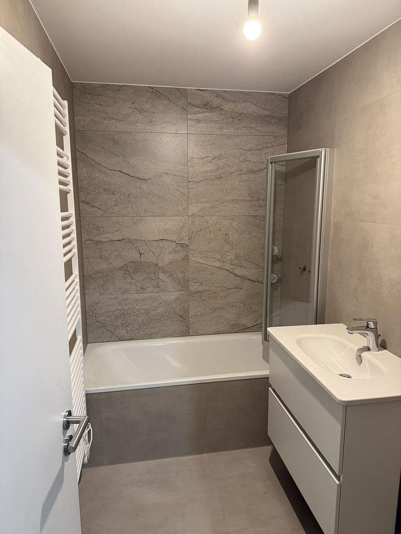 Pronájem bytu 3+kk 88 m², Friedrich-Ebert-Str. 17, Schwalbach am Taunus, Hessen Pronájem bytu 3+kk 88 m², Friedrich-Ebert-Str. 17, Schwalbach am Taunus, Hessen