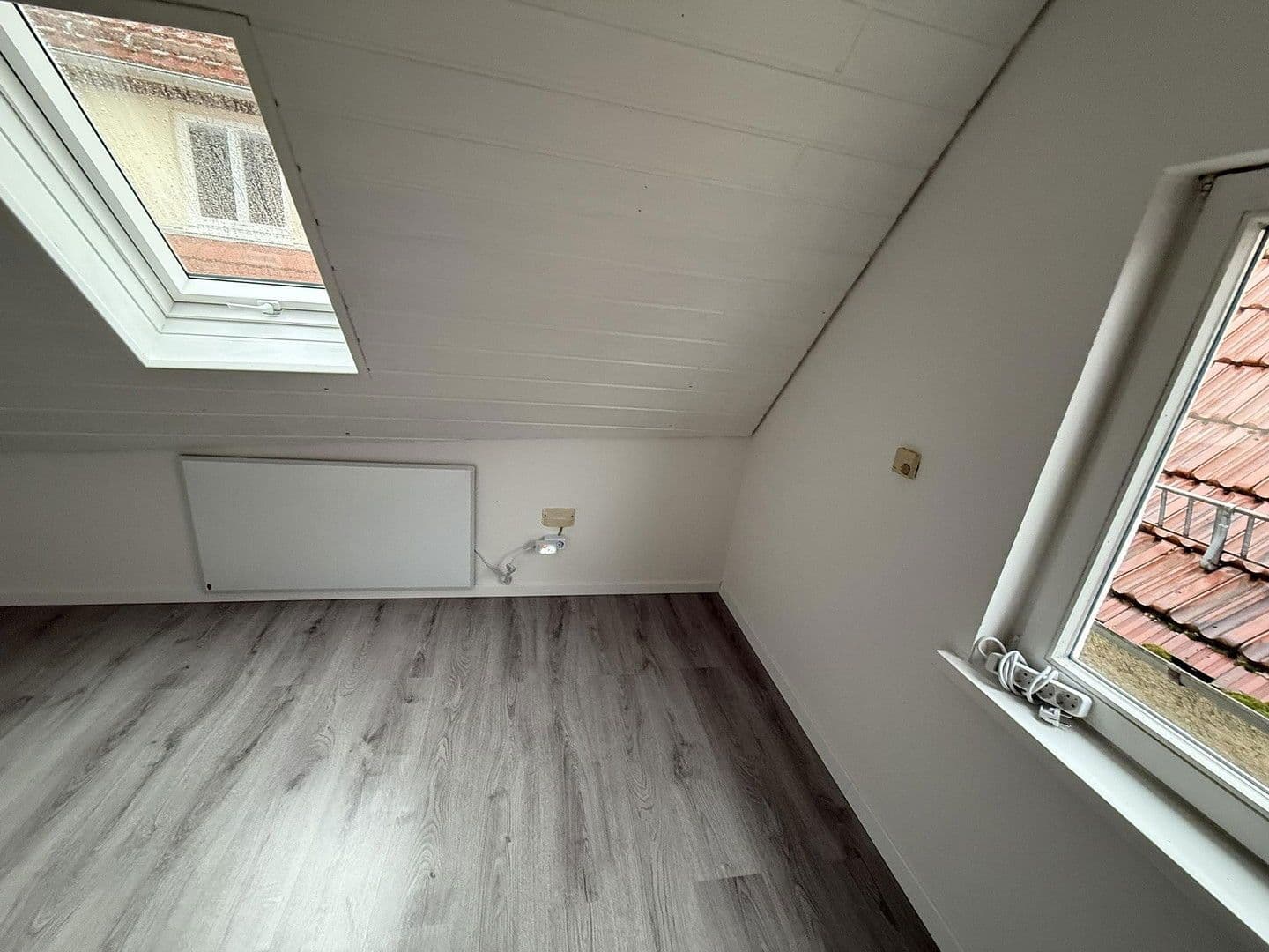 Pronájem bytu 3+1 52 m², Schloßstraße 40, Gundelsheim, Bádensko-Württembersko Pronájem bytu 3+1 52 m², Schloßstraße 40, Gundelsheim, Bádensko-Württembersko