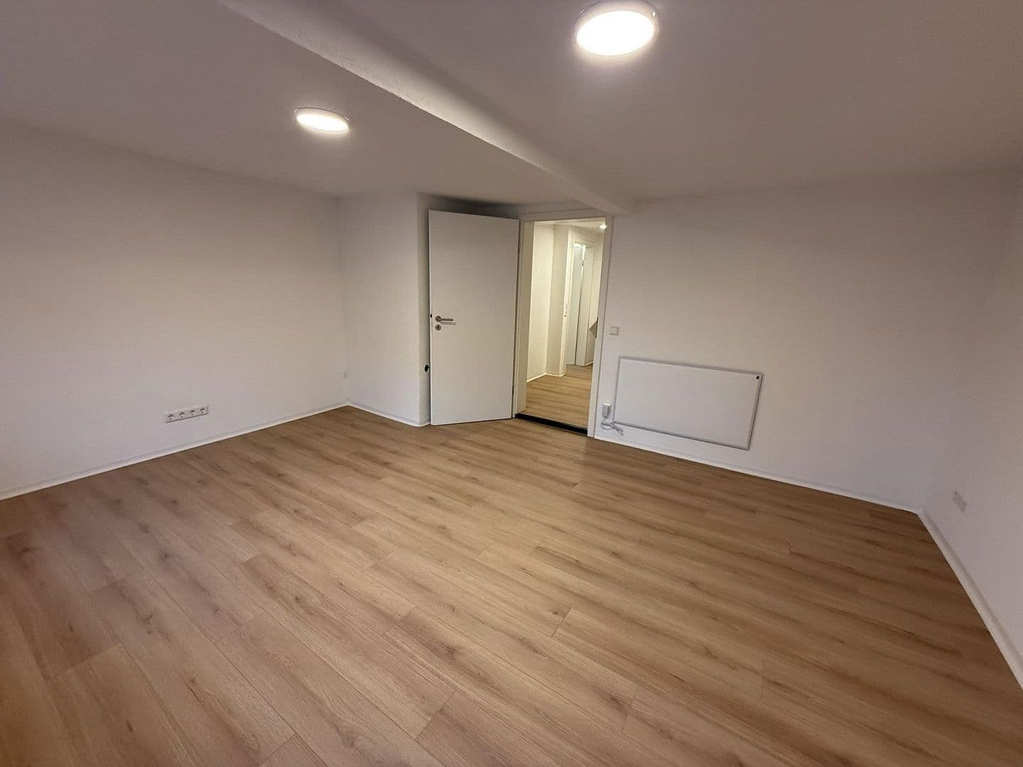 Pronájem bytu 2+1 62 m², Schloßstraße 40, Gundelsheim, Bádensko-Württembersko Pronájem bytu 2+1 62 m², Schloßstraße 40, Gundelsheim, Bádensko-Württembersko