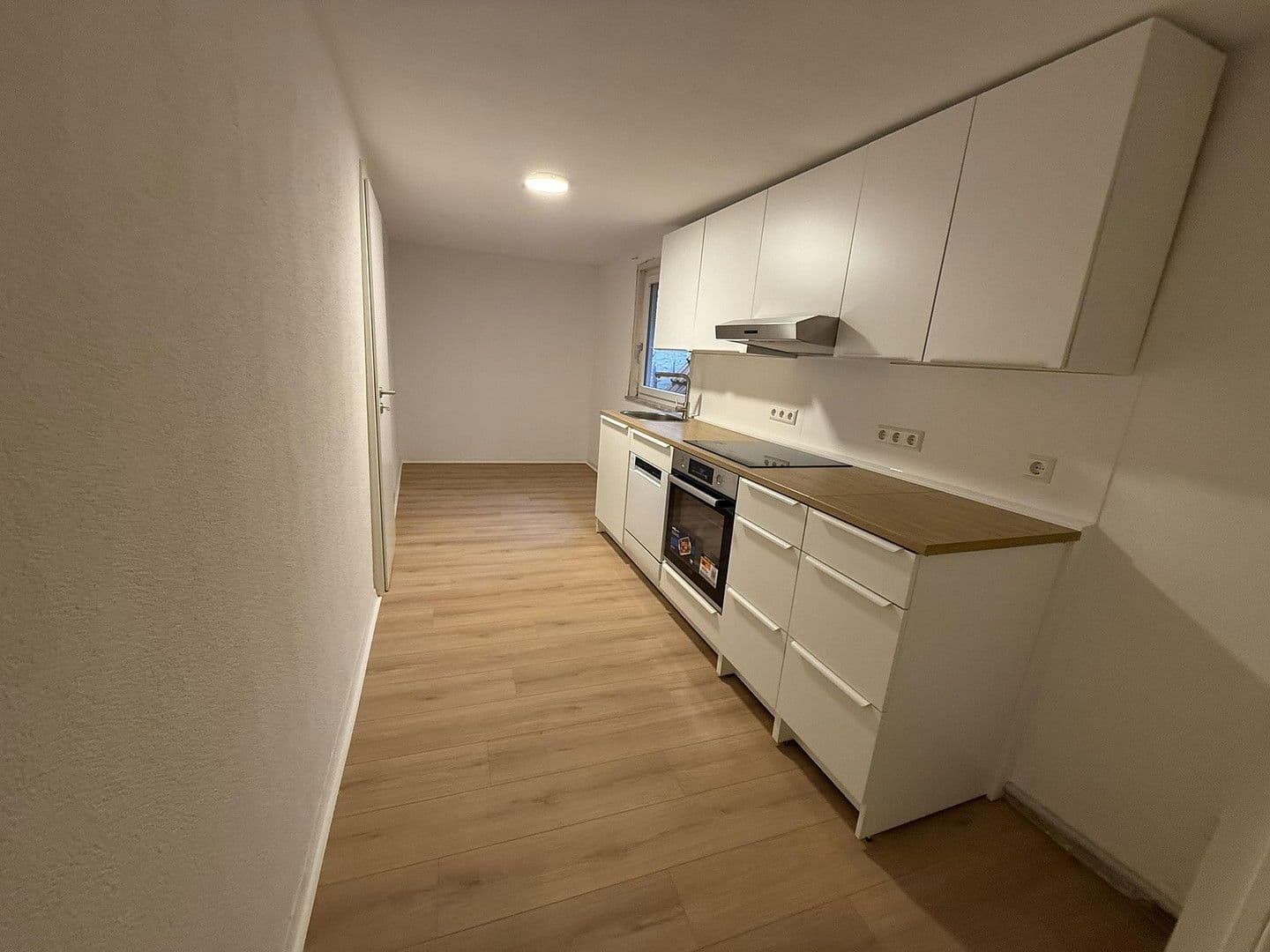 Pronájem bytu 2+1 62 m², Schloßstraße 40, Gundelsheim, Bádensko-Württembersko Pronájem bytu 2+1 62 m², Schloßstraße 40, Gundelsheim, Bádensko-Württembersko