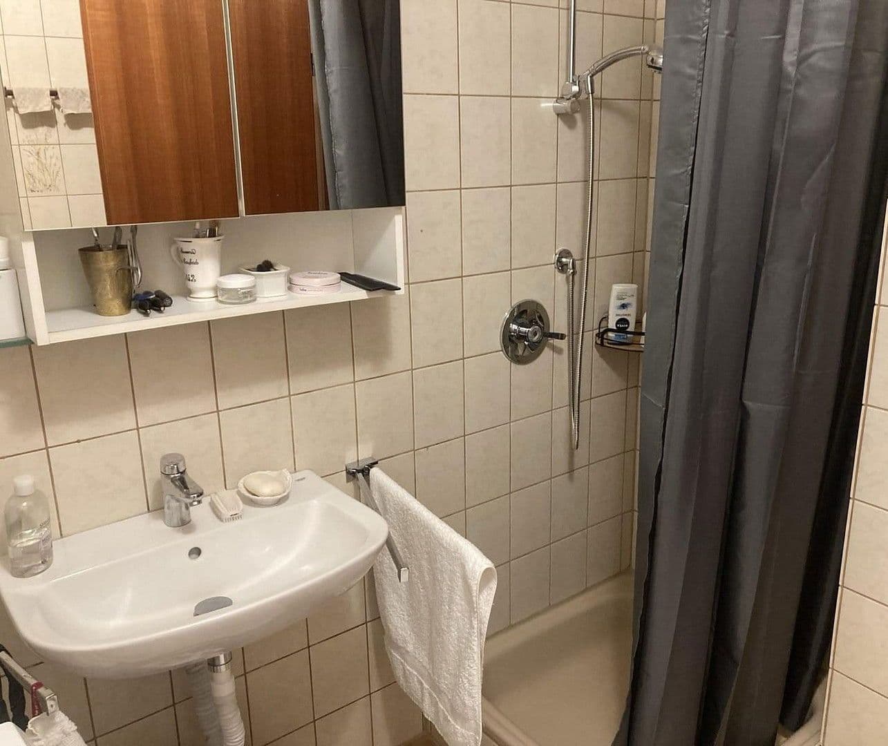 Pronájem bytu 3+1 86 m², Kaiserstr 6, Buchen (Odenwald), Bádensko-Württembersko Pronájem bytu 3+1 86 m², Kaiserstr 6, Buchen (Odenwald), Bádensko-Württembersko