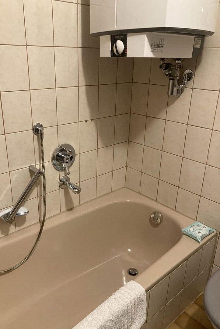 Pronájem bytu 3+1 86 m², Kaiserstr 6, Buchen (Odenwald), Bádensko-Württembersko Pronájem bytu 3+1 86 m², Kaiserstr 6, Buchen (Odenwald), Bádensko-Württembersko