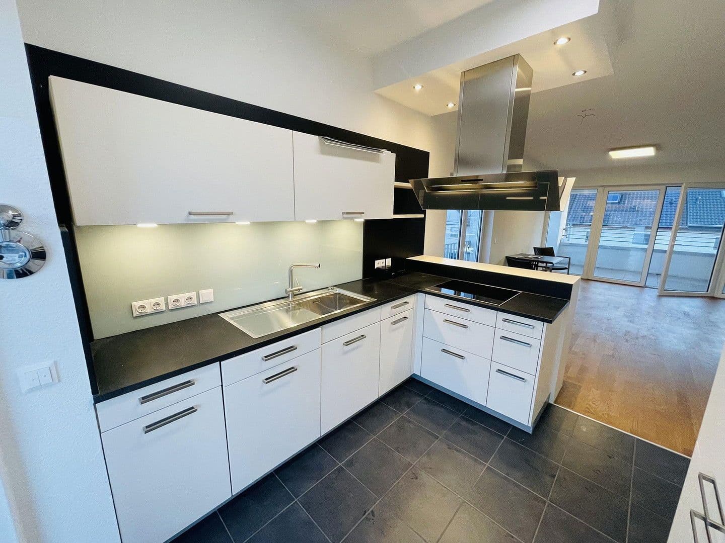 Prodej bytu 3+kk 91 m², Asperg, Bádensko-Württembersko Prodej bytu 3+kk 91 m², Asperg, Bádensko-Württembersko