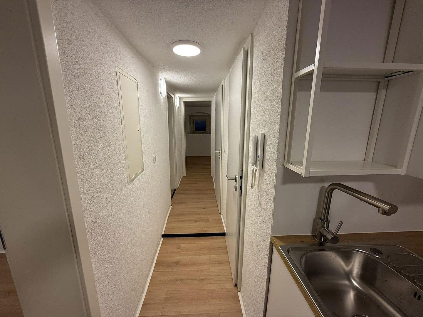 Pronájem bytu 4+1 62 m², Schloßstraße 40, Gundelsheim, Bádensko-Württembersko Pronájem bytu 4+1 62 m², Schloßstraße 40, Gundelsheim, Bádensko-Württembersko