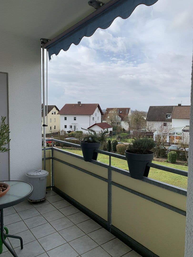 Pronájem bytu 3+1 64 m², John-F-Kennedy Straße 5, Schöneck, Hessen Pronájem bytu 3+1 64 m², John-F-Kennedy Straße 5, Schöneck, Hessen