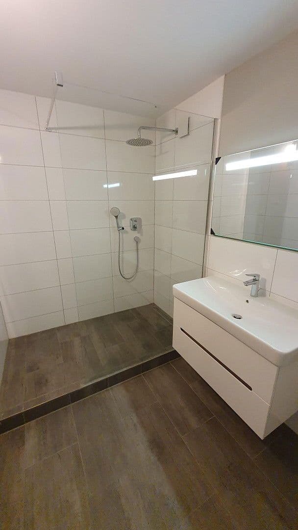 Pronájem bytu 2+1 59 m², Stuttgart-Hofen, Bádensko-Württembersko Pronájem bytu 2+1 59 m², Stuttgart-Hofen, Bádensko-Württembersko