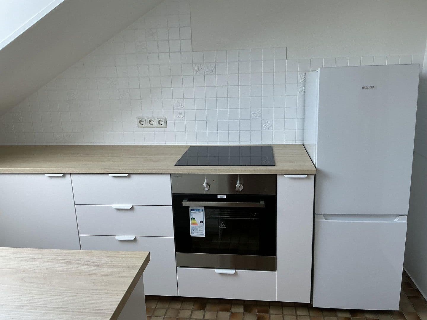 Pronájem bytu 2+1 59 m², Stuttgart-Hofen, Bádensko-Württembersko Pronájem bytu 2+1 59 m², Stuttgart-Hofen, Bádensko-Württembersko