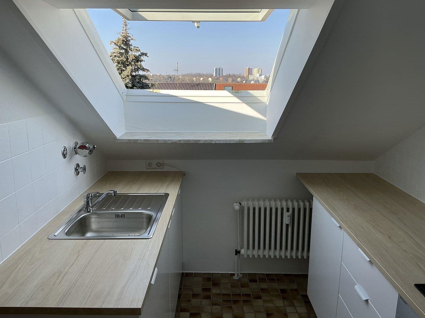 Pronájem bytu 2+1 59 m², Stuttgart-Hofen, Bádensko-Württembersko Pronájem bytu 2+1 59 m², Stuttgart-Hofen, Bádensko-Württembersko