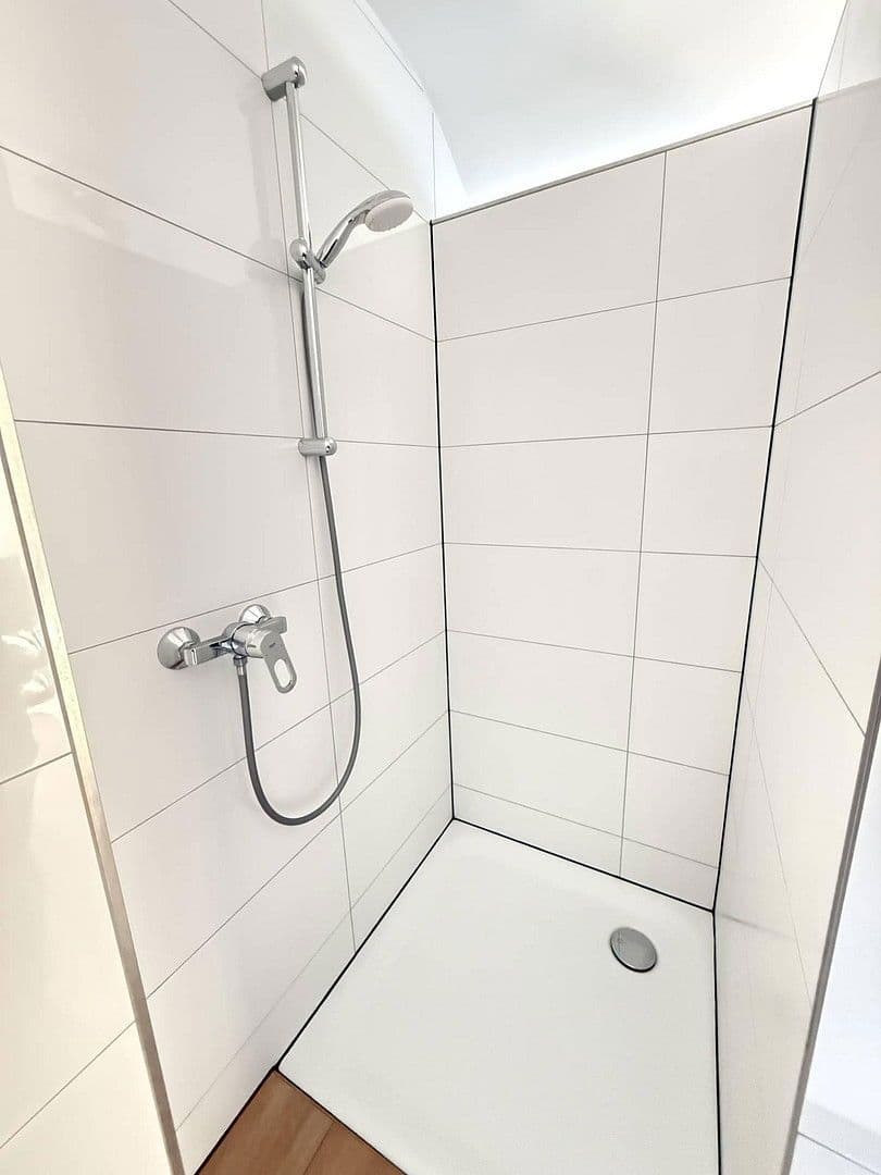 Pronájem bytu 1+1 17 m², Talstraße 2, Ettlingen, Bádensko-Württembersko Pronájem bytu 1+1 17 m², Talstraße 2, Ettlingen, Bádensko-Württembersko