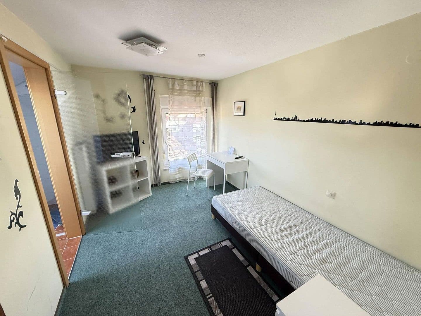 Pronájem bytu 1+1 17 m², Talstraße 2, Ettlingen, Bádensko-Württembersko Pronájem bytu 1+1 17 m², Talstraße 2, Ettlingen, Bádensko-Württembersko