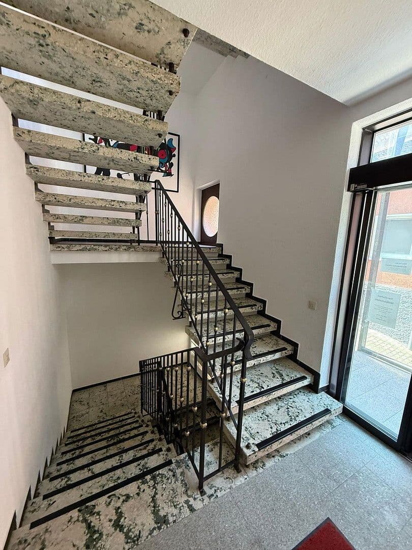 Pronájem bytu 1+1 17 m², Talstraße 2, Ettlingen, Bádensko-Württembersko Pronájem bytu 1+1 17 m², Talstraße 2, Ettlingen, Bádensko-Württembersko