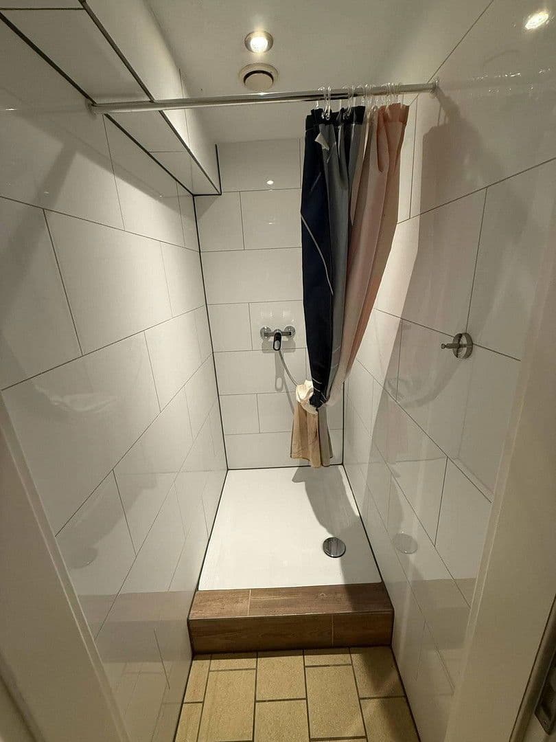 Pronájem bytu 1+1 17 m², Talstraße 2, Ettlingen, Bádensko-Württembersko Pronájem bytu 1+1 17 m², Talstraße 2, Ettlingen, Bádensko-Württembersko