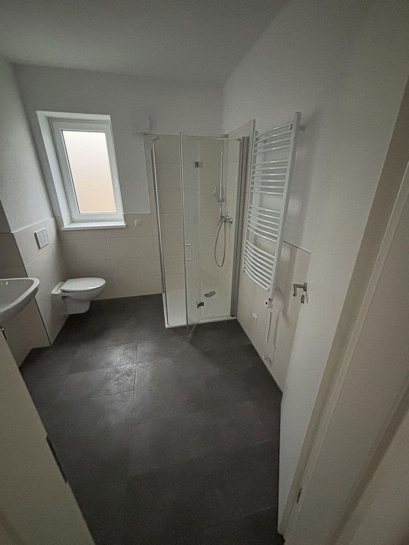 Pronájem bytu 3+1 86 m², Gartenstr.12, Kettig, Porýní-Falc Pronájem bytu 3+1 86 m², Gartenstr.12, Kettig, Porýní-Falc