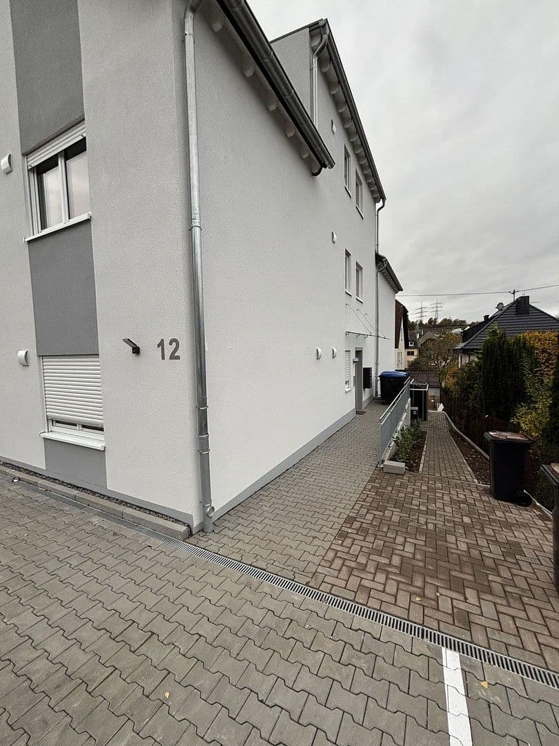 Pronájem bytu 3+1 86 m², Gartenstr.12, Kettig, Porýní-Falc Pronájem bytu 3+1 86 m², Gartenstr.12, Kettig, Porýní-Falc