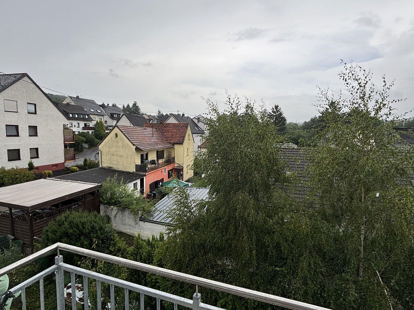 Pronájem bytu 3+1 86 m², Gartenstr.12, Kettig, Porýní-Falc Pronájem bytu 3+1 86 m², Gartenstr.12, Kettig, Porýní-Falc