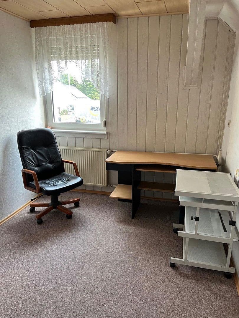 Prodej domu 120 m², pozemek 1.389 m², Rosa-Luxemburg-Straße 64, Jessen (Elster), Sasko-Anhaltsko Prodej domu 120 m², pozemek 1.389 m², Rosa-Luxemburg-Straße 64, Jessen (Elster), Sasko-Anhaltsko