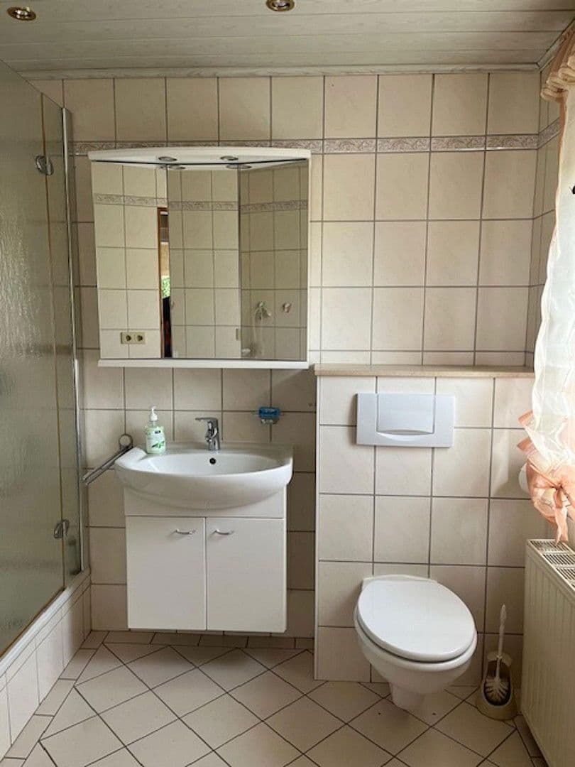 Prodej domu 120 m², pozemek 1.389 m², Rosa-Luxemburg-Straße 64, Jessen (Elster), Sasko-Anhaltsko Prodej domu 120 m², pozemek 1.389 m², Rosa-Luxemburg-Straße 64, Jessen (Elster), Sasko-Anhaltsko