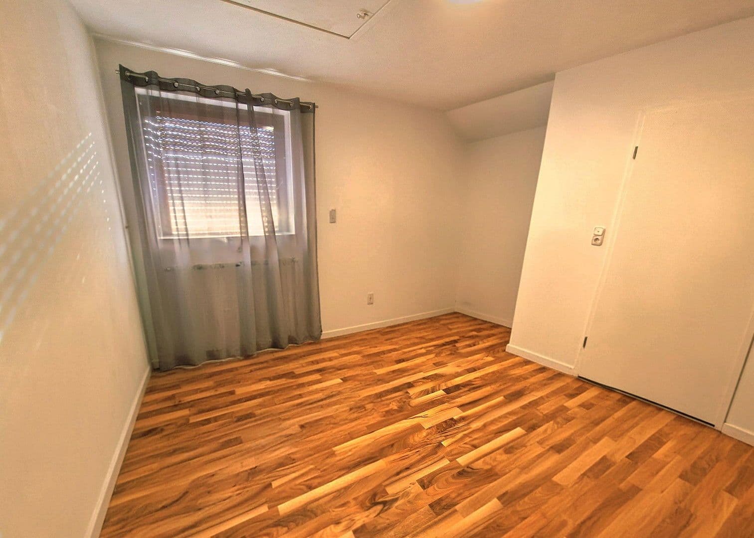 Prodej domu 324 m², pozemek 1.293 m², Garrel, Dolní Sasko Prodej domu 324 m², pozemek 1.293 m², Garrel, Dolní Sasko