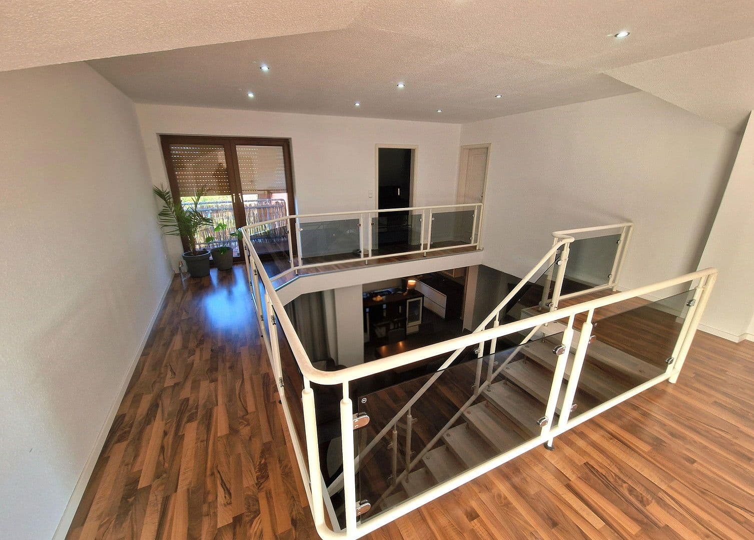 Prodej domu 324 m², pozemek 1.293 m², Garrel, Dolní Sasko Prodej domu 324 m², pozemek 1.293 m², Garrel, Dolní Sasko