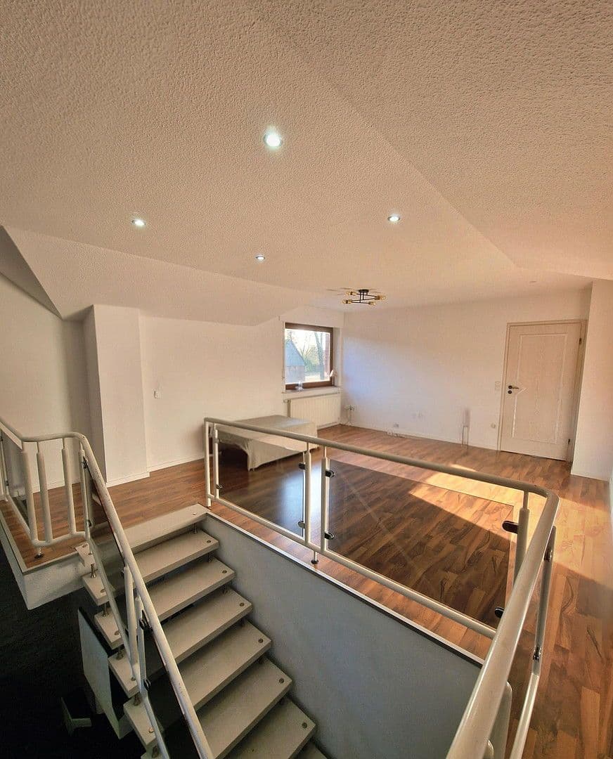 Prodej domu 324 m², pozemek 1.293 m², Garrel, Dolní Sasko Prodej domu 324 m², pozemek 1.293 m², Garrel, Dolní Sasko