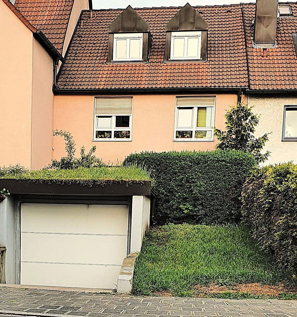 Pronájem bytu 3+1 91 m², Nürnberg, Bavorsko Pronájem bytu 3+1 91 m², Nürnberg, Bavorsko