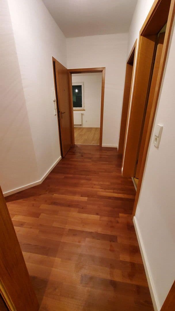 Pronájem bytu 3+1 82 m², Stuttgart, Bádensko-Württembersko Pronájem bytu 3+1 82 m², Stuttgart, Bádensko-Württembersko