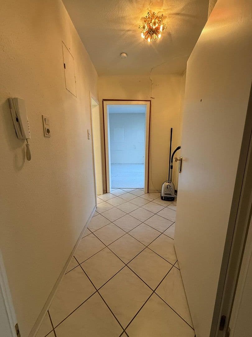 Pronájem bytu 1+1 40 m², Mannheim, Bádensko-Württembersko Pronájem bytu 1+1 40 m², Mannheim, Bádensko-Württembersko