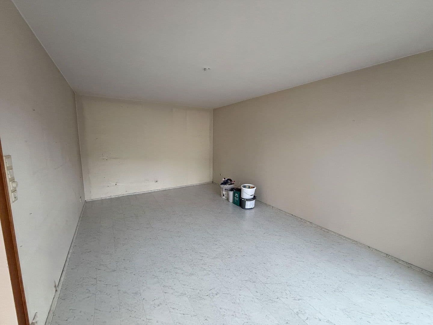 Pronájem bytu 1+1 40 m², Mannheim, Bádensko-Württembersko Pronájem bytu 1+1 40 m², Mannheim, Bádensko-Württembersko