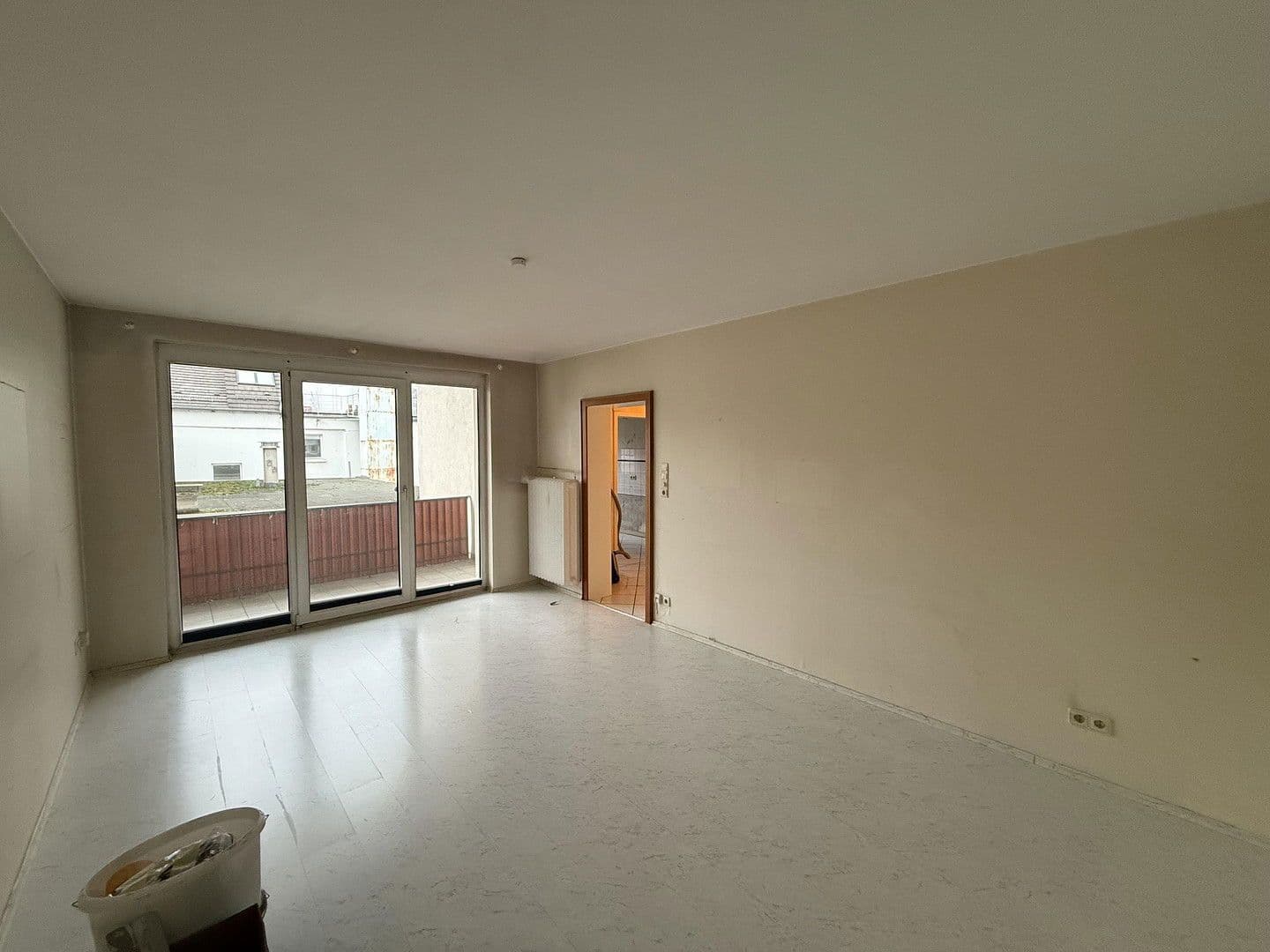 Pronájem bytu 1+1 40 m², Mannheim, Bádensko-Württembersko Pronájem bytu 1+1 40 m², Mannheim, Bádensko-Württembersko