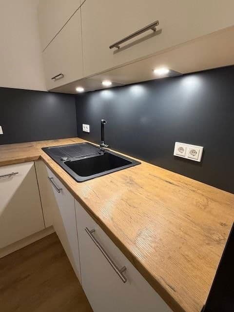 Pronájem bytu 3+1 119 m², Ringstraße, Hamburg, Hamburg Pronájem bytu 3+1 119 m², Ringstraße, Hamburg, Hamburg