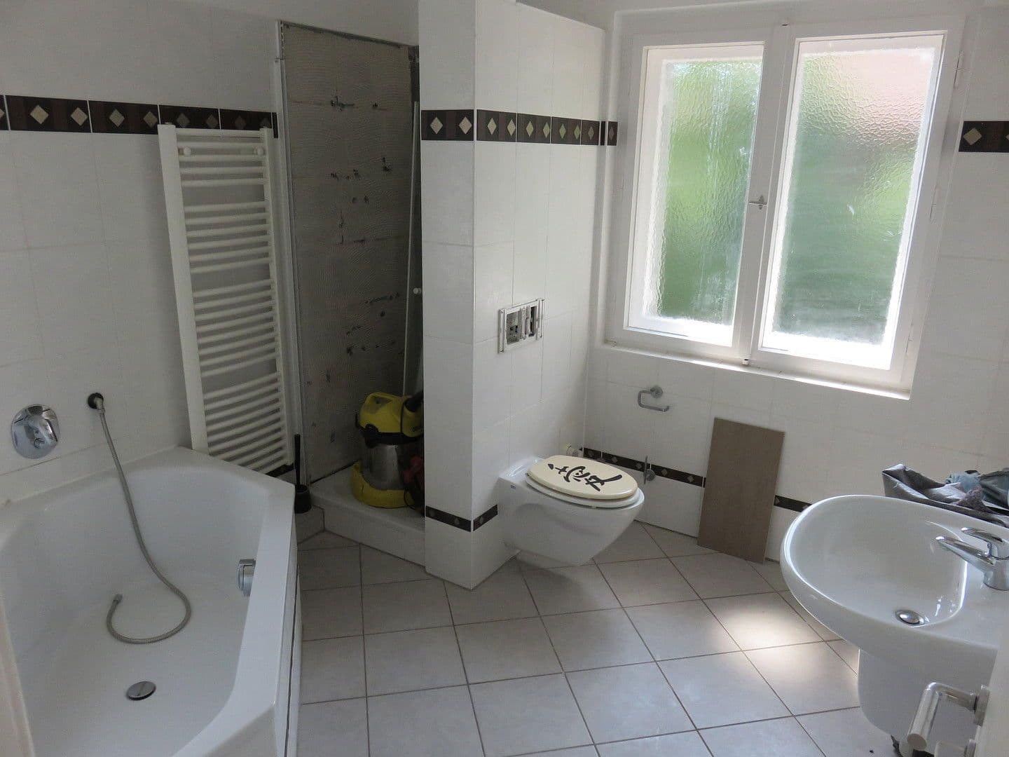 Prodej domu 220 m², pozemek 580 m², Mögeldorfer Weg 2, Berlin, Berlín Prodej domu 220 m², pozemek 580 m², Mögeldorfer Weg 2, Berlin, Berlín