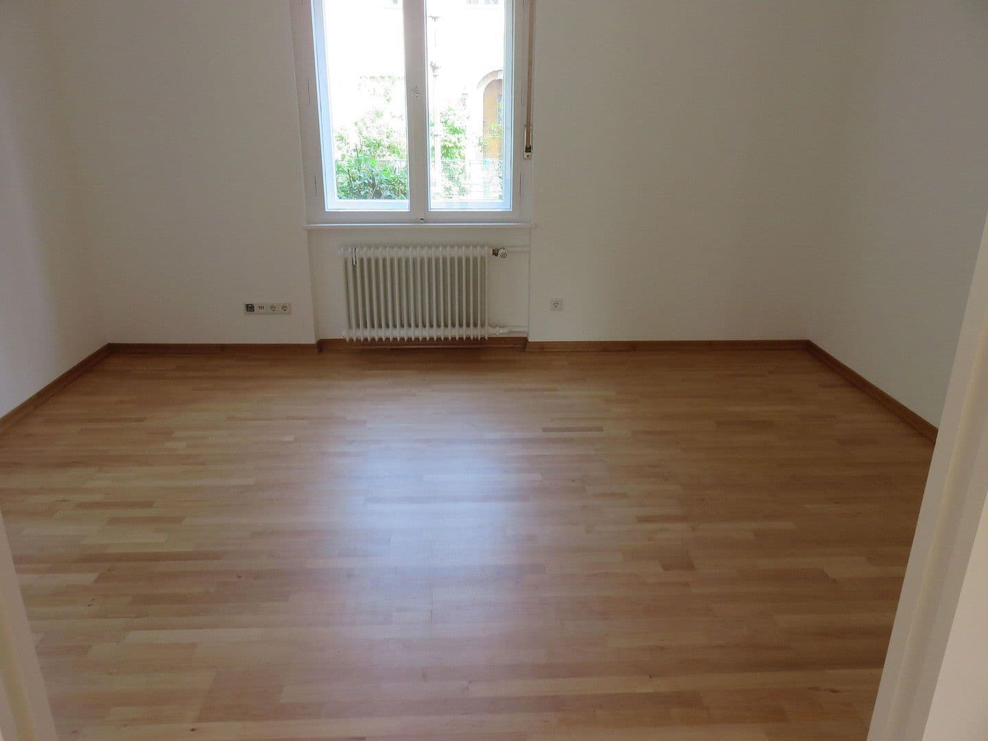 Prodej domu 220 m², pozemek 580 m², Mögeldorfer Weg 2, Berlin, Berlín Prodej domu 220 m², pozemek 580 m², Mögeldorfer Weg 2, Berlin, Berlín