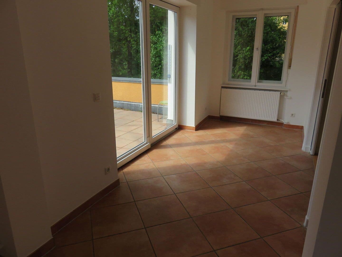 Prodej domu 220 m², pozemek 580 m², Mögeldorfer Weg 2, Berlin, Berlín Prodej domu 220 m², pozemek 580 m², Mögeldorfer Weg 2, Berlin, Berlín