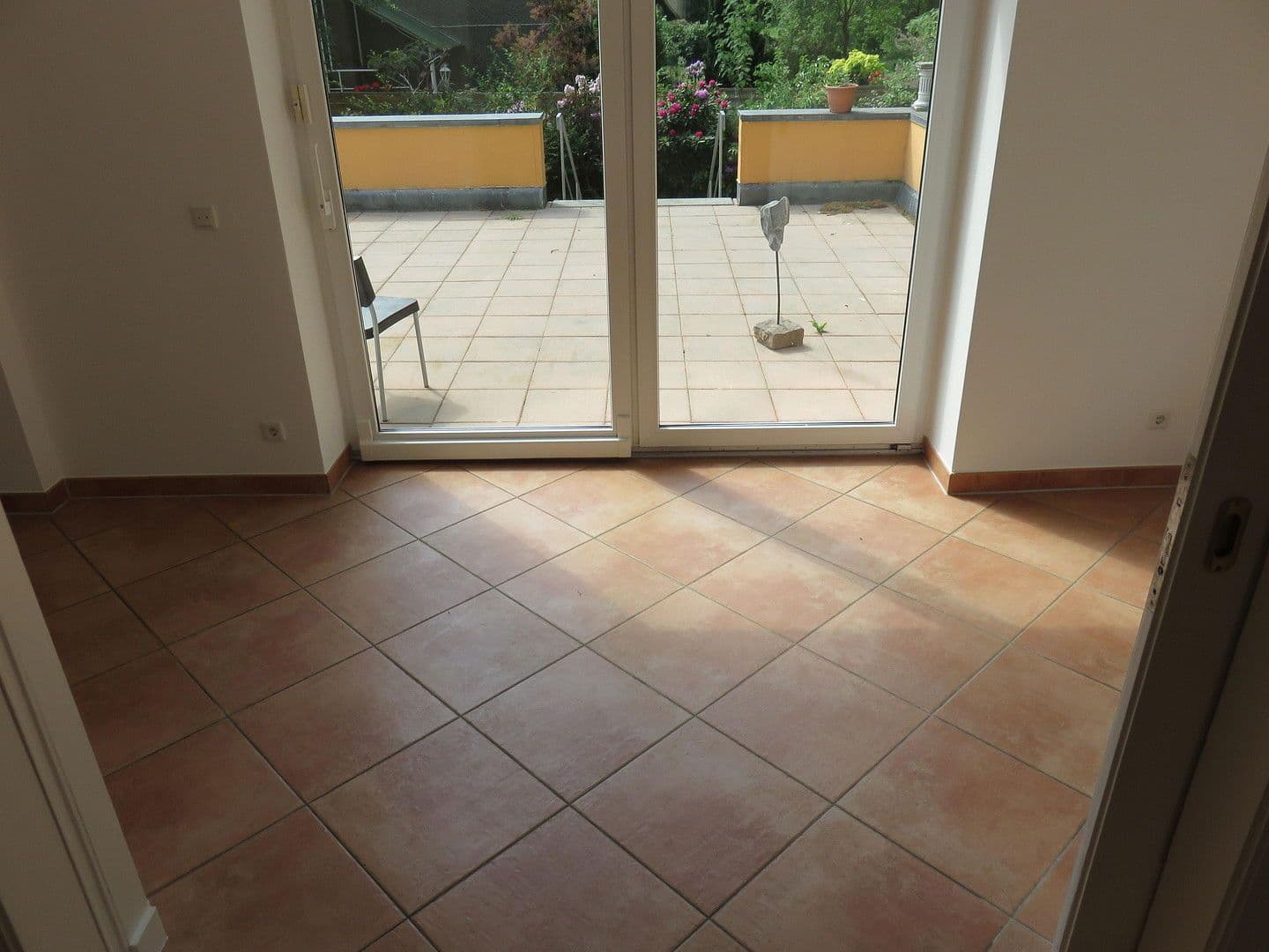 Prodej domu 220 m², pozemek 580 m², Mögeldorfer Weg 2, Berlin, Berlín Prodej domu 220 m², pozemek 580 m², Mögeldorfer Weg 2, Berlin, Berlín