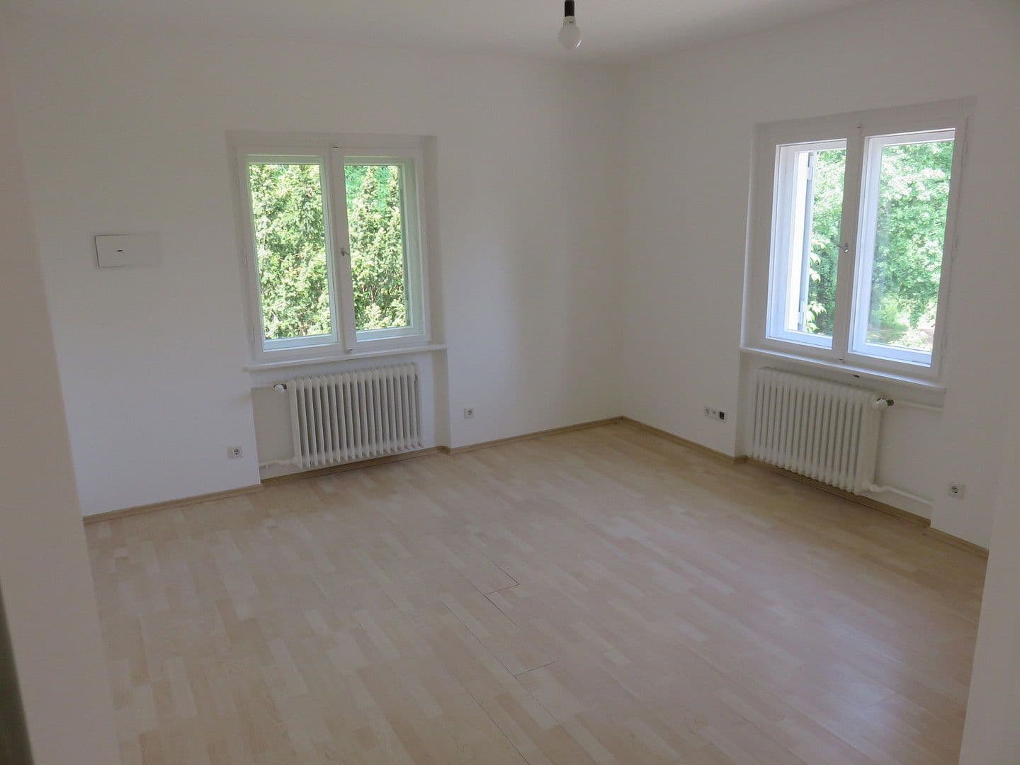Prodej domu 220 m², pozemek 580 m², Mögeldorfer Weg 2, Berlin, Berlín Prodej domu 220 m², pozemek 580 m², Mögeldorfer Weg 2, Berlin, Berlín