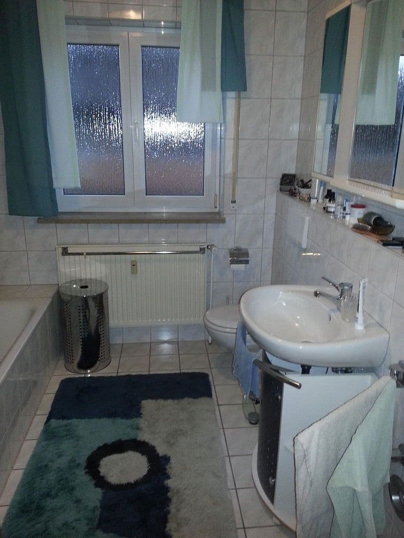 Pronájem bytu 3+1 84 m², Wilhermsdorf, Bavorsko Pronájem bytu 3+1 84 m², Wilhermsdorf, Bavorsko