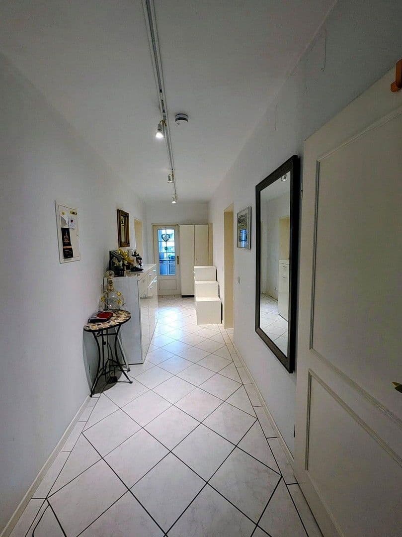 Prodej domu 234 m², pozemek 763 m², Laubensteinweg 10, Frasdorf, Bavorsko Prodej domu 234 m², pozemek 763 m², Laubensteinweg 10, Frasdorf, Bavorsko