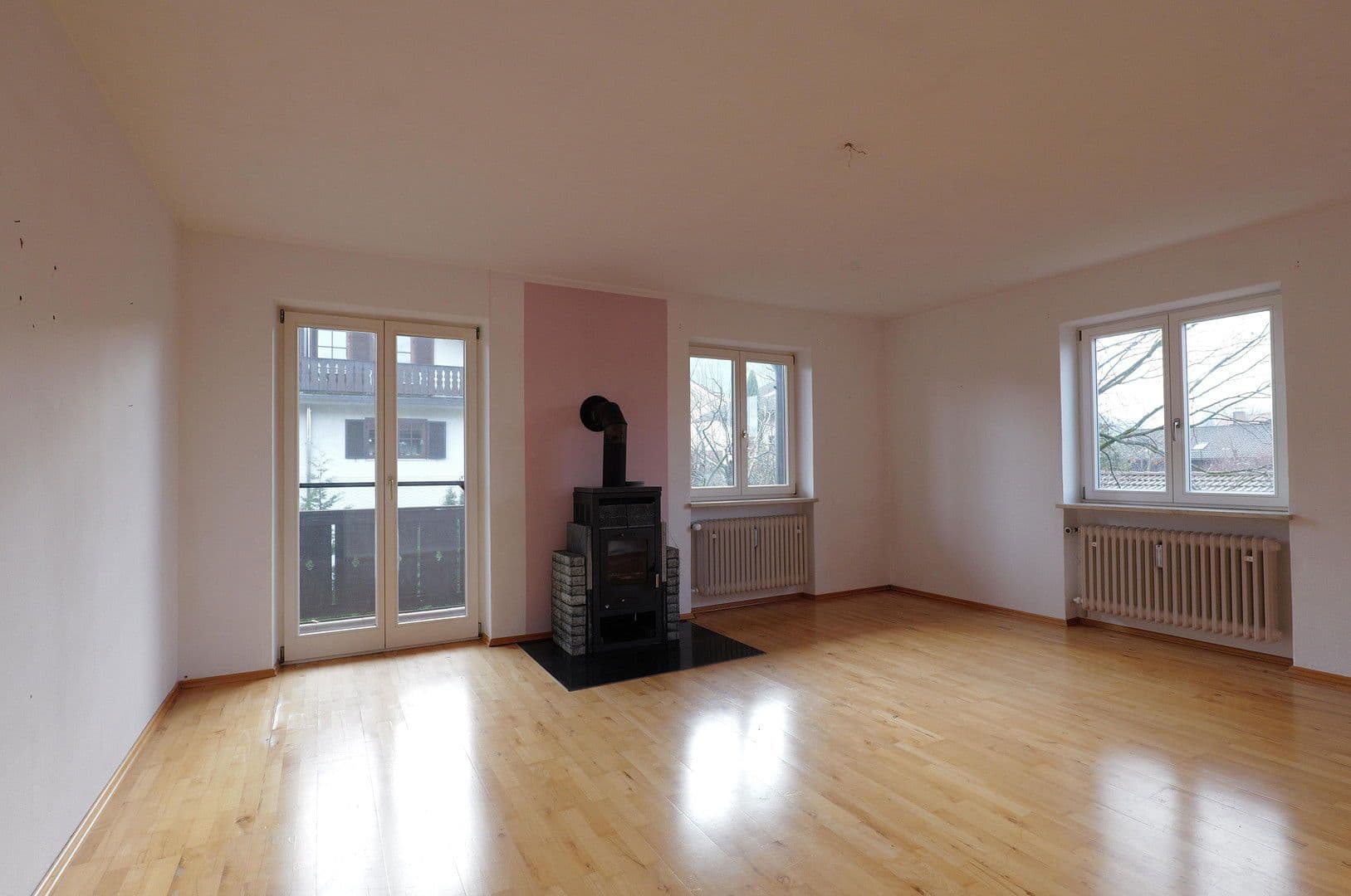 Prodej domu 234 m², pozemek 763 m², Laubensteinweg 10, Frasdorf, Bavorsko Prodej domu 234 m², pozemek 763 m², Laubensteinweg 10, Frasdorf, Bavorsko
