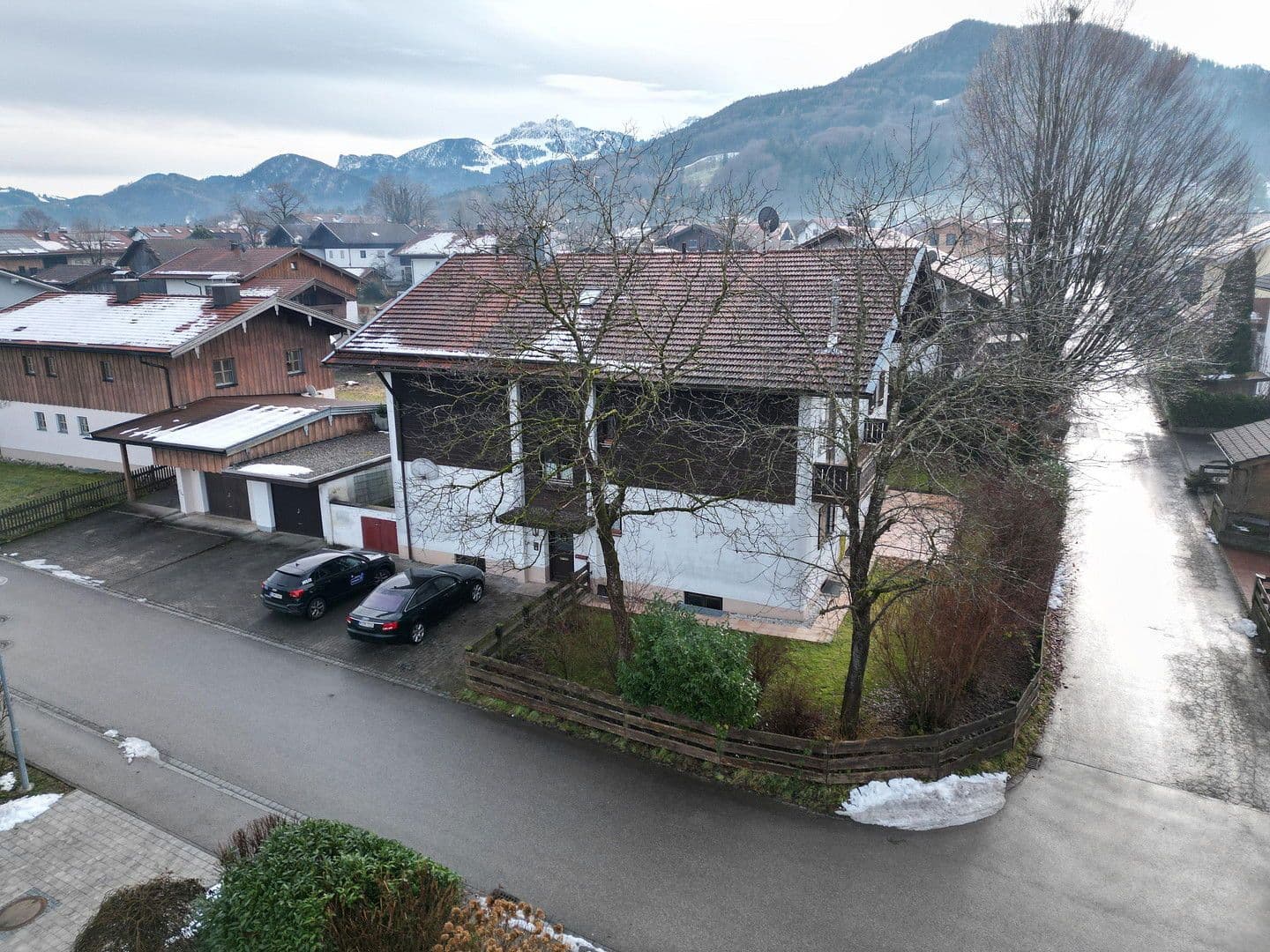 Prodej domu 234 m², pozemek 763 m², Laubensteinweg 10, Frasdorf, Bavorsko Prodej domu 234 m², pozemek 763 m², Laubensteinweg 10, Frasdorf, Bavorsko