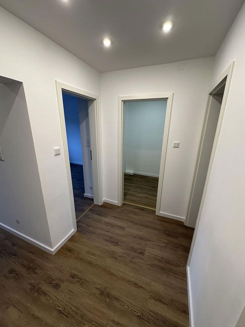 Prodej domu 140 m², pozemek 250 m², Zirndorfer Str. 9, Nürnberg, Bavorsko Prodej domu 140 m², pozemek 250 m², Zirndorfer Str. 9, Nürnberg, Bavorsko