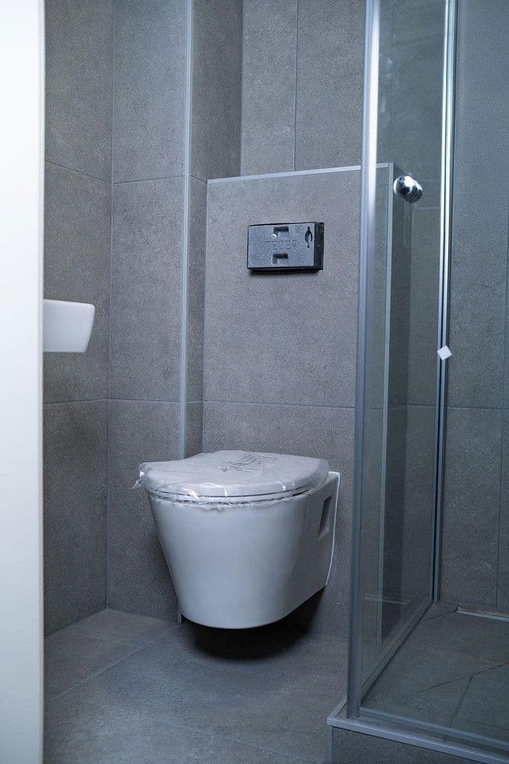 Prodej domu 140 m², pozemek 250 m², Zirndorfer Str. 9, Nürnberg, Bavorsko Prodej domu 140 m², pozemek 250 m², Zirndorfer Str. 9, Nürnberg, Bavorsko